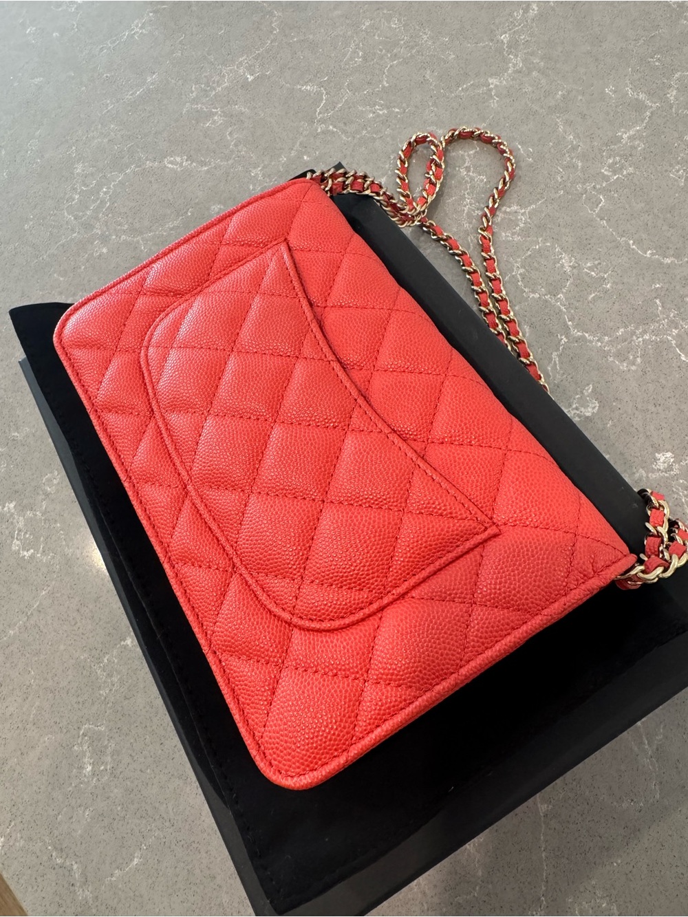 Chanel WOC - Picture 4 of 12